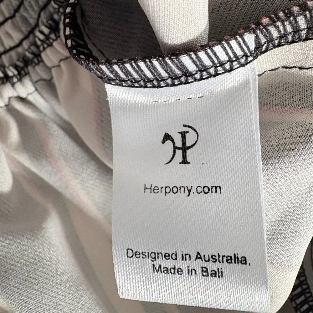 NWOT Her Pony The Label Vintage Top front zipper elastic waist & sleeves size 8